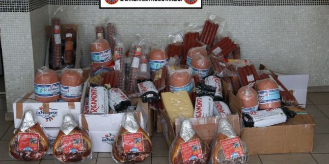 Domuz Etlerini Lüks Restoranlara Satacaklardı