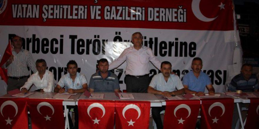 Şehit Aileleri Darbecilere İdam Cezası İçin İmza Kampanyası Başlattı