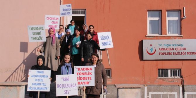 Çıldırlı Kadınlardan 8 Mart Yürüyüşü