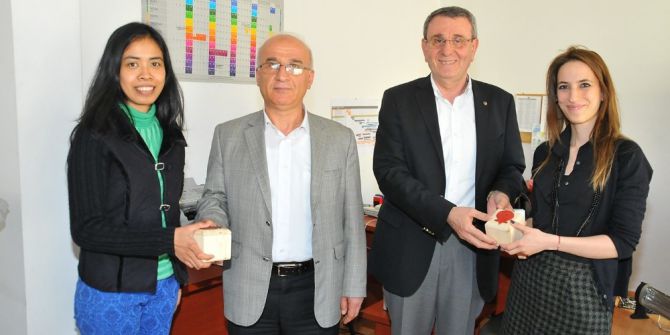 Murzioğlu’ndan Kadın Çalışanlara Hediye