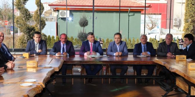 Başkan Akdoğan Muhtarlarla Buluştu