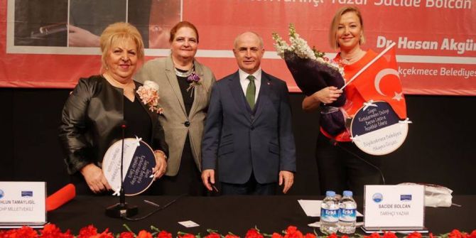 Berna Laçin: “Kadının Bin Ömrü De Olsa Hepsini Atatürk’e Borçlu”