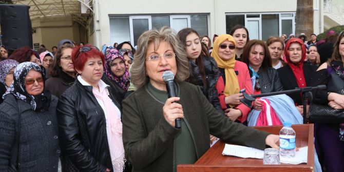 Başkan Zolan 8 Mart Dolayısıyla Kadınlarla Bir Araya Geldi