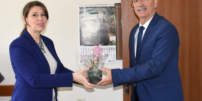 Başkan Gürşat Kale; “Kadınlar Başımızın Tacıdır”