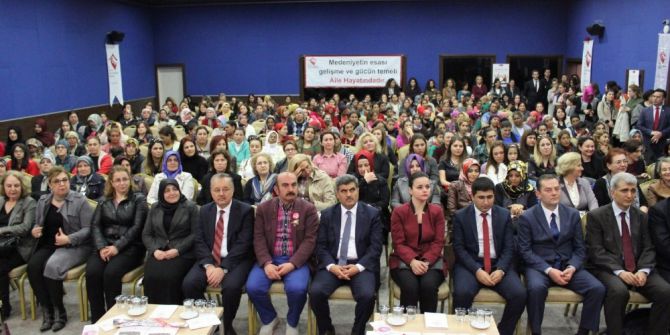 Edirne Valisi Günay Özdemir: "Kadın Haklarında Edirne En Önde İller Arasında"