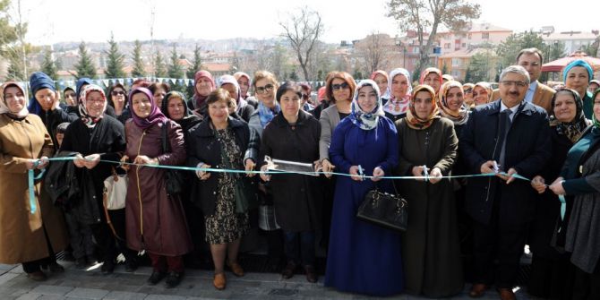 Altındağlı Kadınlar Yeteneklerini Resme Yansıttı