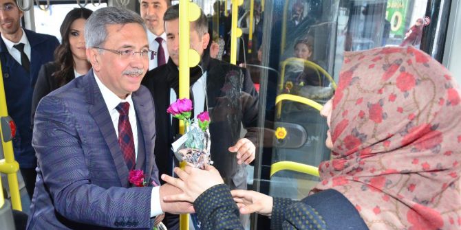 8 Mart’ta Pursaklar’a Sanatçı Yağmuru