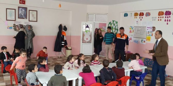 Afad’ın Okullardaki Afet Bilinci Eğitimlerimiz Devam Ediyor