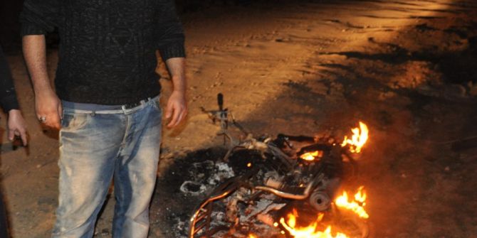 Borcunu Ödemeyen Arkadaşının Çalıntı Motosikletini Ateşe Verdi
