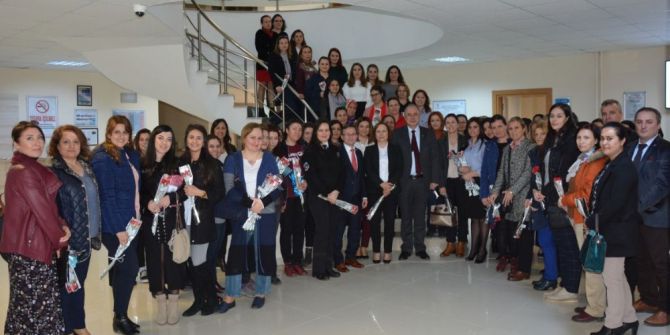 Teski Genel Müdürü Kadınlar Gününü Kutladı