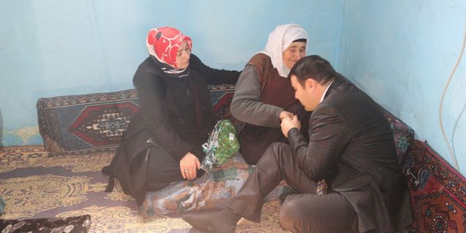 Vali Işın’dan Yaşlı Kadınlara Ziyaret