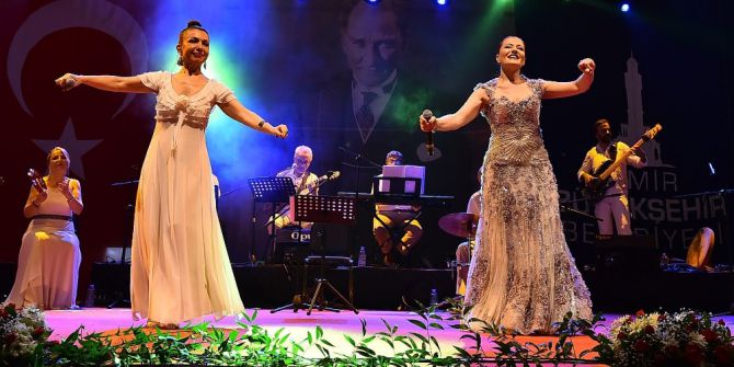 İzmir’de Candan Erçetin Coşkusu