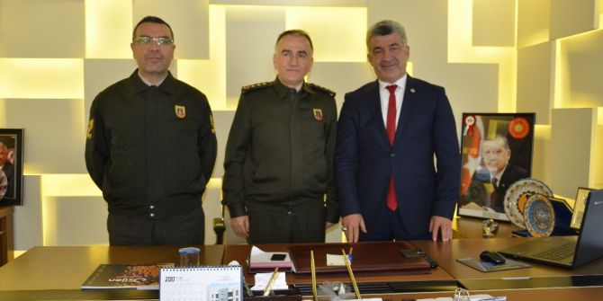 Komutandan, Başkan Yiğit’e Ziyaret