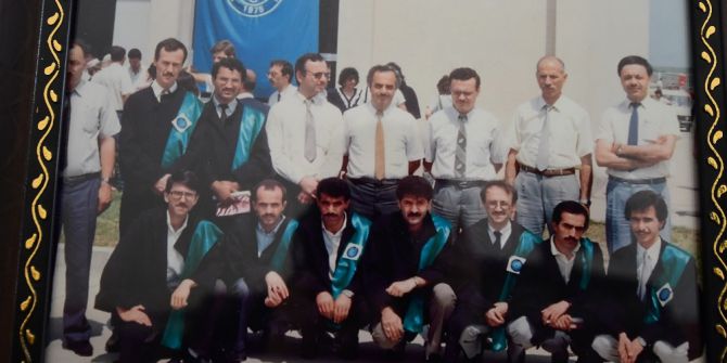 Bakan Bozdağ’a Sınıf Arkadaşından Sürpriz Hediye