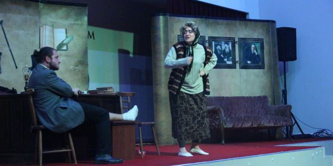 Ömürsün Doktor Tiyatro Oyunu Çan’da Sahnelendi