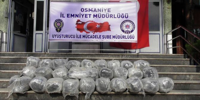 Minibüste 143 Kilo Esrar Bulundu