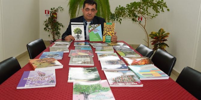 Kitaplara Aşık Bir Ormancı