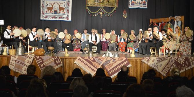 Anneler Tiyatro Topluluğundan “Düğün Ya Da Davul” Oyunu