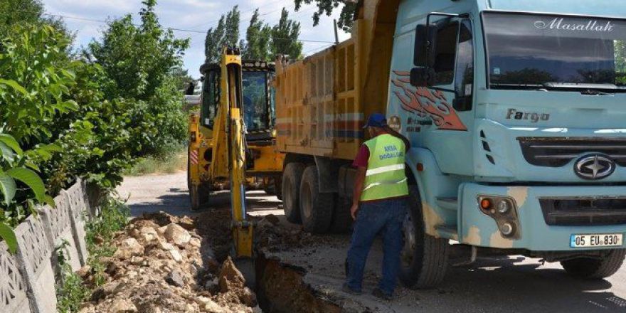 Suluova’da Doğalgaz Hattı Çalışmaları
