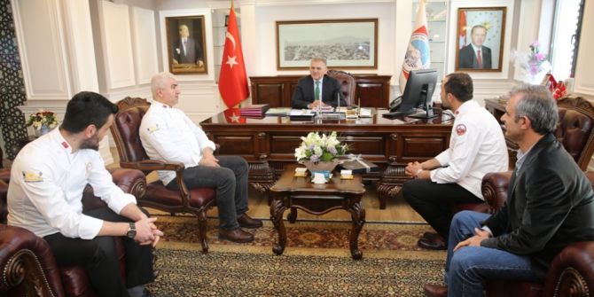 Pastacılar Ve Aşçılar Derneği Başkan Büyükkılıç’ı Ziyaret Etti