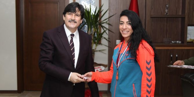 Beü’den Kick Boks Başarısı