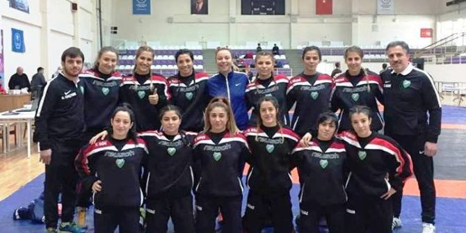 Güreşte Yaşar Doğu Heyecanı