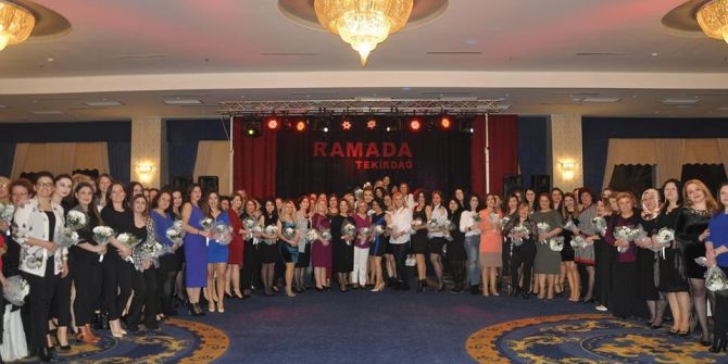 Süleymanpaşa Belediyesinin Kadın Çalışanları Birlik Ve Beraberlik Yemeğinde Buluştu