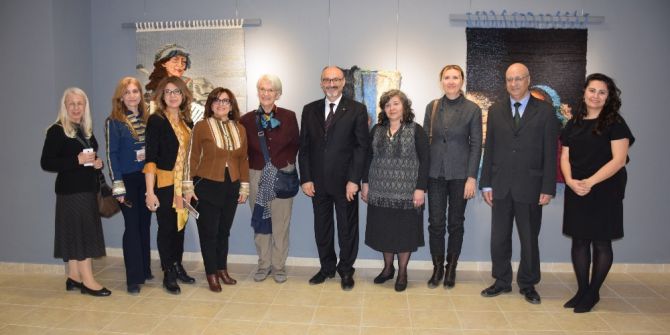 Kadınlara Armağan: “Yüzler Suretler Lif Sanatı Sergisi”