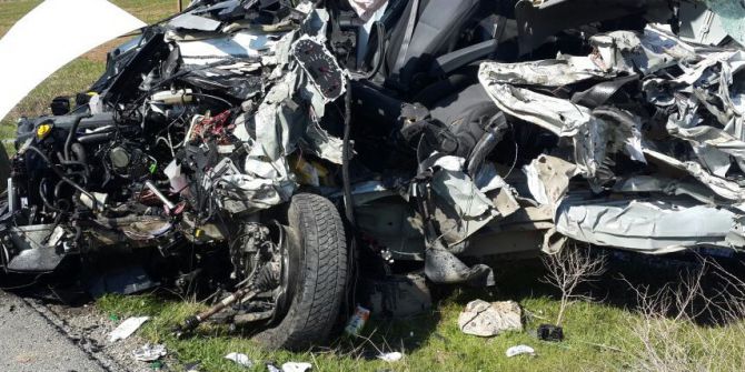 İpekyolu’nda Trafik Kazası: 1 Ölü, 10 Yaralı