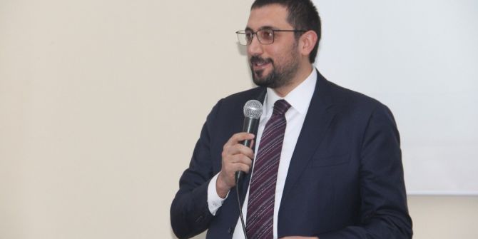 Cumhurbaşkanı Başdanışmanı Mustafa Akış: