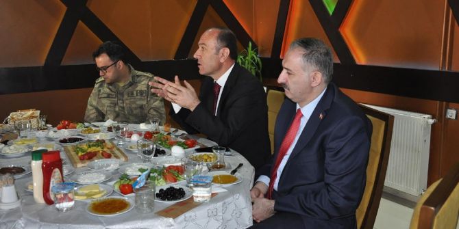 Kaymakam Kaşıkçı Stk Temsilcileriyle Bir Araya Geldi