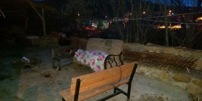 Evinin Bahçesinde Düşen Şahıs Hayatını Kaybetti