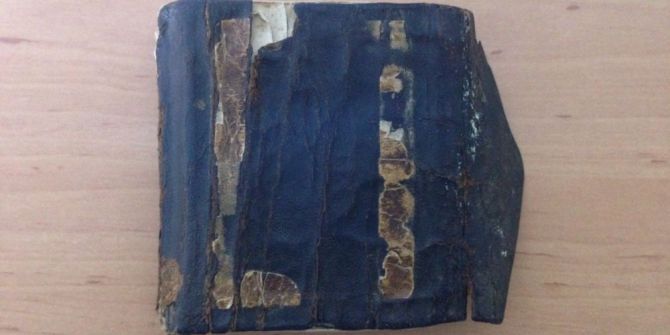 Araçtan Attıkları Poşetten El Yazması Kuran-ı Kerim’i Çıktı