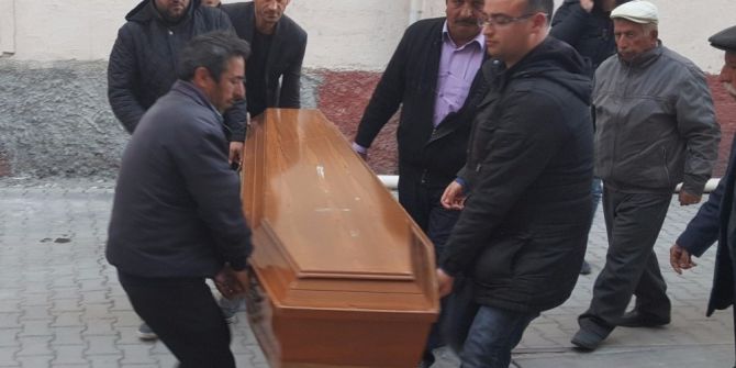 Yaşlı Kadın Banyoda Ölü Bulundu