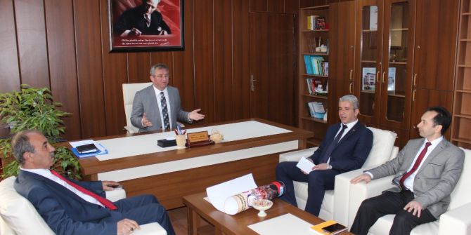 Mucur Kaymakamı Muhammet Önder: “Şehitlerimizin Hatıralarını Milletçe Yaşatıyoruz”