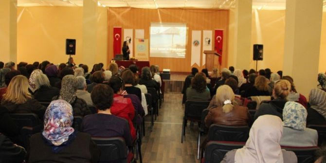 Kadın Danışma Merkezi, Avanos’ta Seminer Verdi