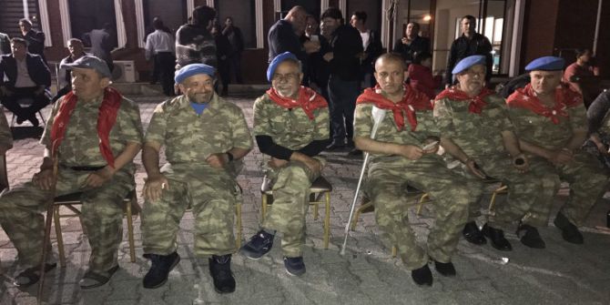 Çanakkale’ye Gidecek Olan Yaşlılar İle Çocuklara Kına Gecesi