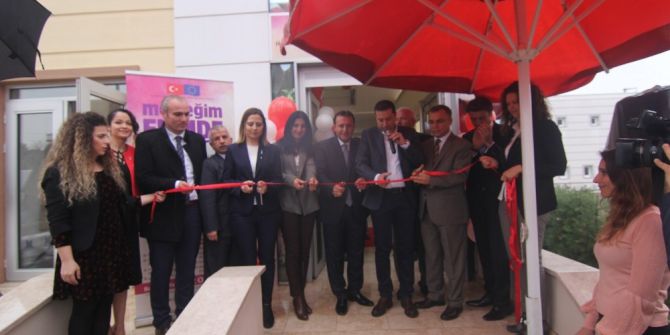 Menderes’te Hayat Boyu Öğrenme Merkezi Açıldı