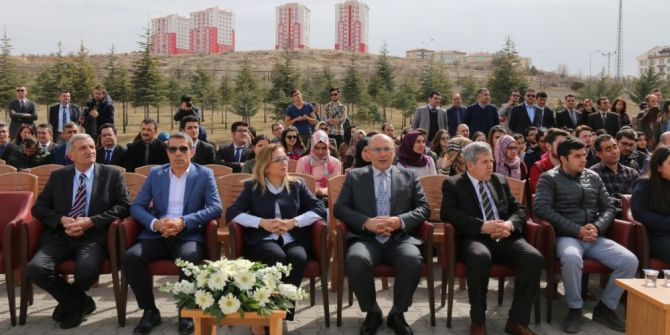 Neü ‘Öğrenci Yaşam Merkezi’ Ve ‘Fen Edebiyat Fakültesi G Blok’ Binalarının Temelleri Atıldı