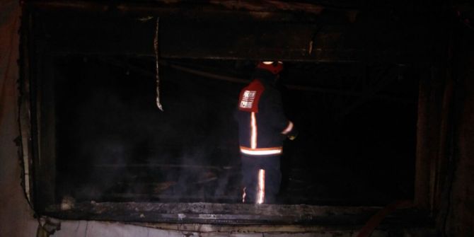 15 Bin Kapasiteli Tavuk Çiftliği Yandı