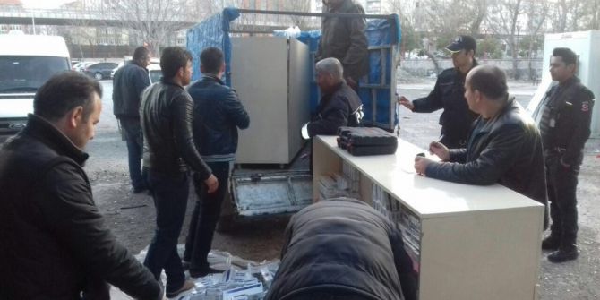 Çalıntı Araçla Sigara Kaçakçılığı Yaparken Yakalandılar