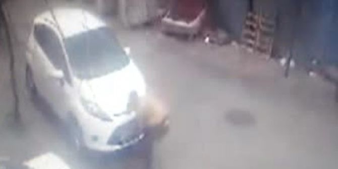 Kartal’da Plaka Hırsızlığı Kamerada