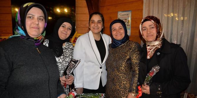 Başkan Yağcı, Haymeana Sultan Evinde Kadınlarla Bir Araya Geldi