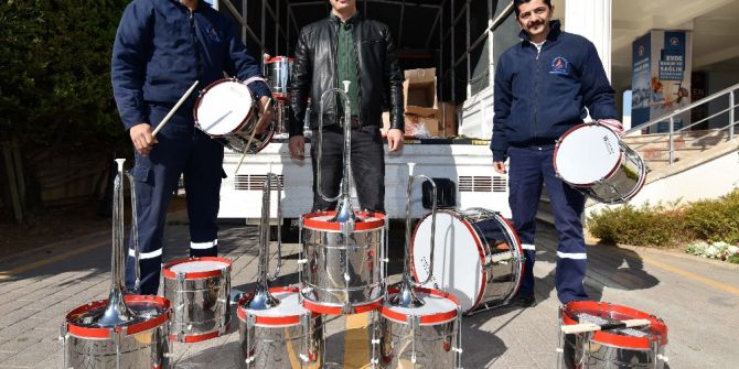 Muratpaşa Belediyesi’nden Bando Müzik Aletleri Yardımı