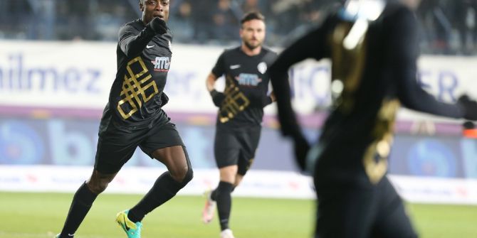 Webo, Bursaspor’u Seviyor