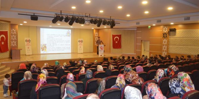 Bingöl’de Velilere “Evde Öğrenme” Semineri