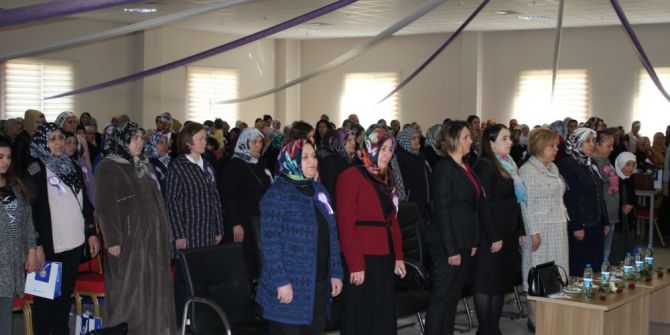 Kaymek Kadınlar Günü’nü İlçelerde De Kutladı