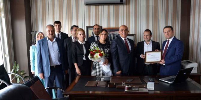 Kaymakam Ömer Çimşit’ten Vergi Rekortmenine Ziyaret