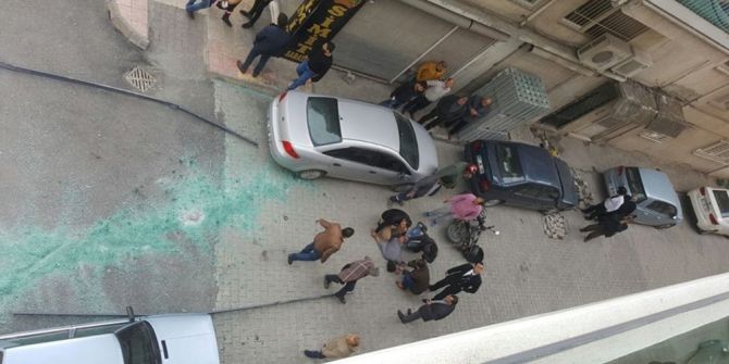 Fırtınadan Uçan Cam Balkon Motosiklet Sürücüsünü Ağır Yaraladı