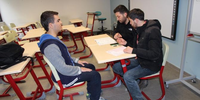 Görme Engelli Enes, Ygs’ye Giden Yolda Engel Tanımıyor